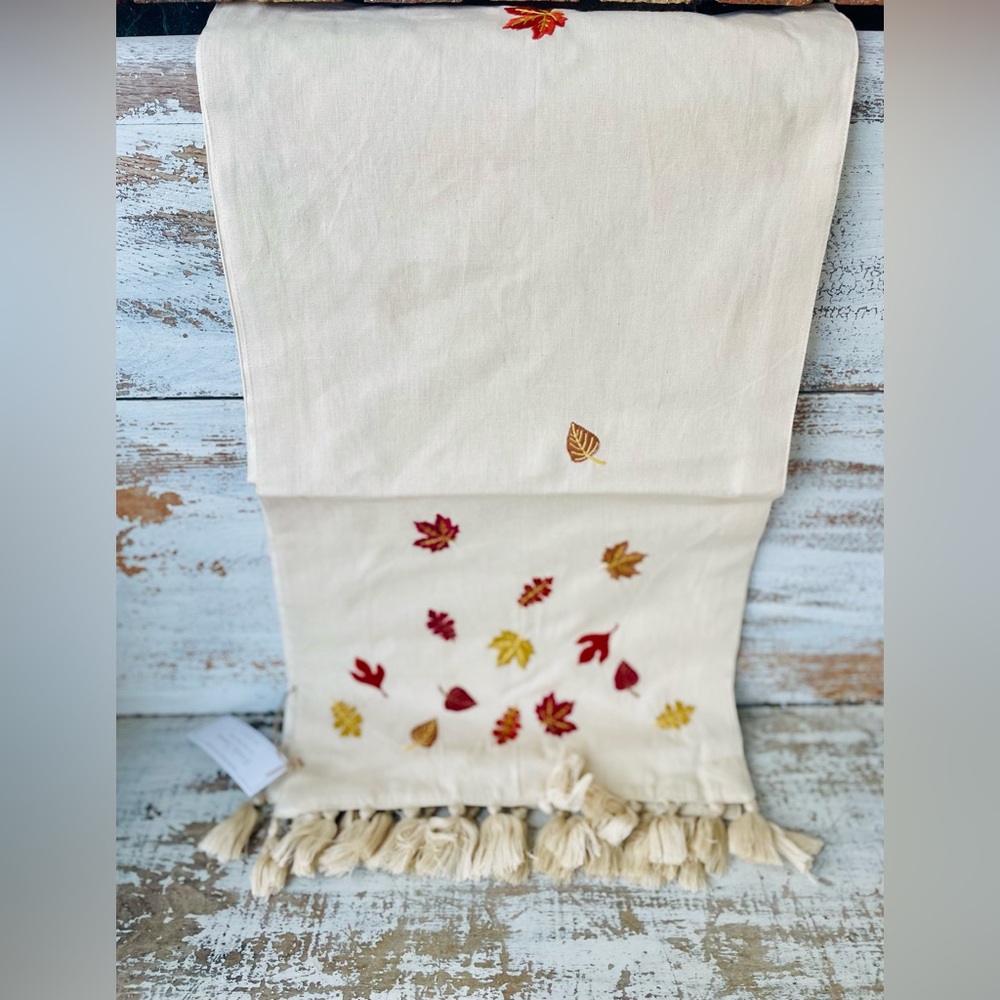 Falling Leaves Table Runner - Picture 6 of 15